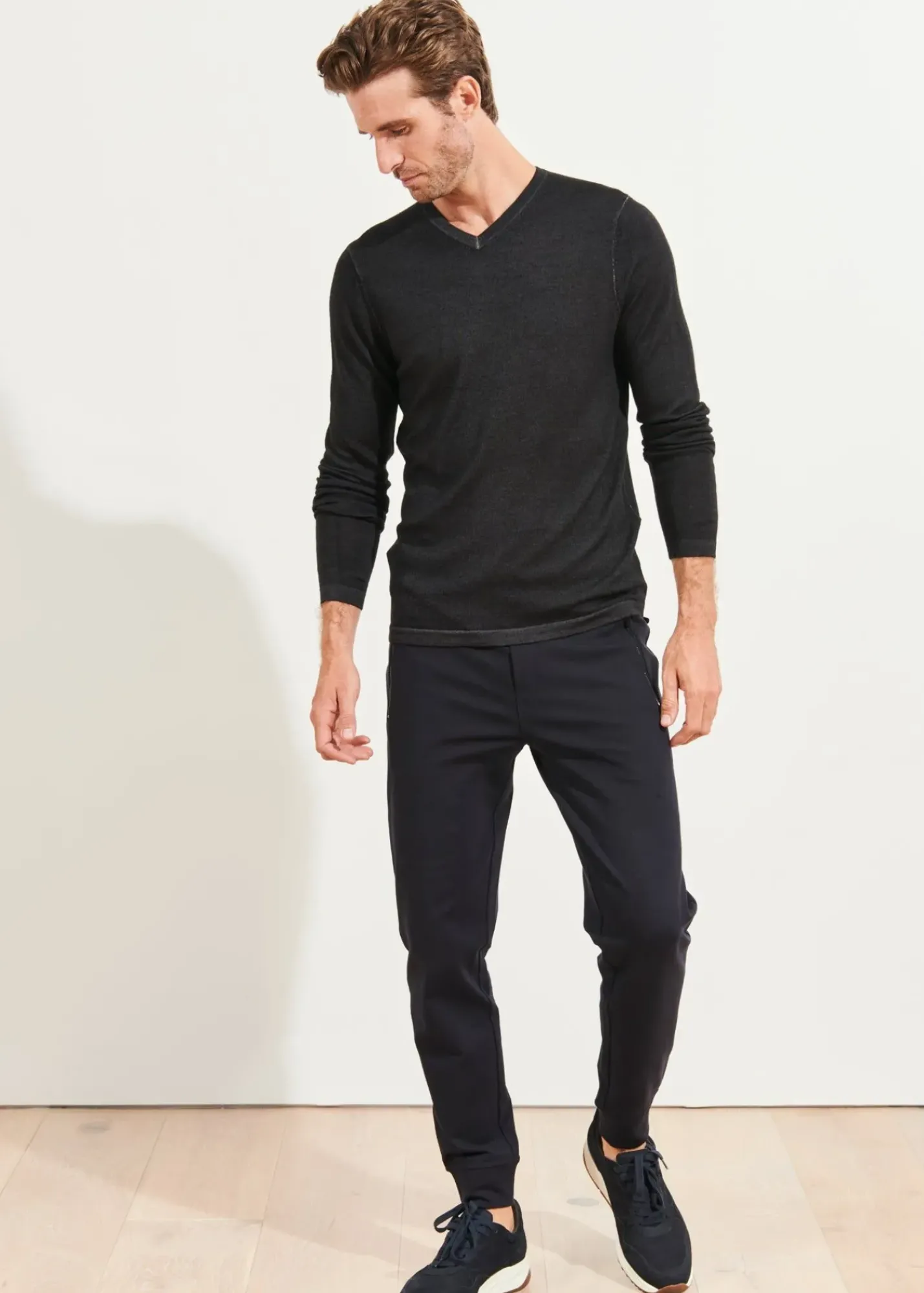 PATRICK ASSARAF Extra-Fine Merino Vintage Wash V-Neck|Men Knitwear
