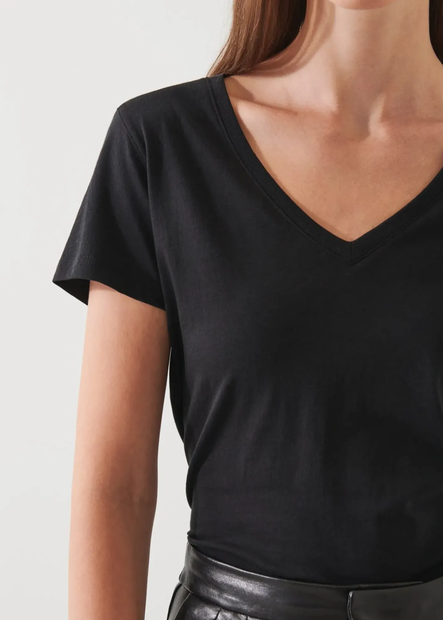 PATRICK ASSARAF Lightweight Pima Cotton V-Neck|Women T-Shirts