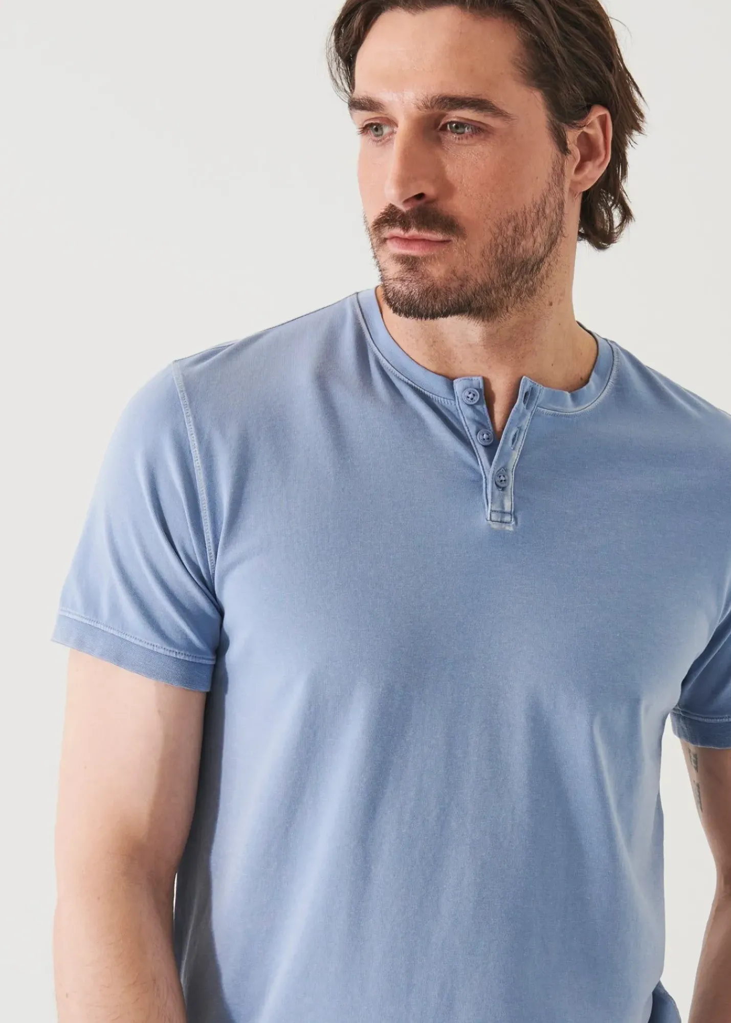 PATRICK ASSARAF Pima Cotton Stretch Vintage Wash Henley T-Shirt|Men T-Shirts