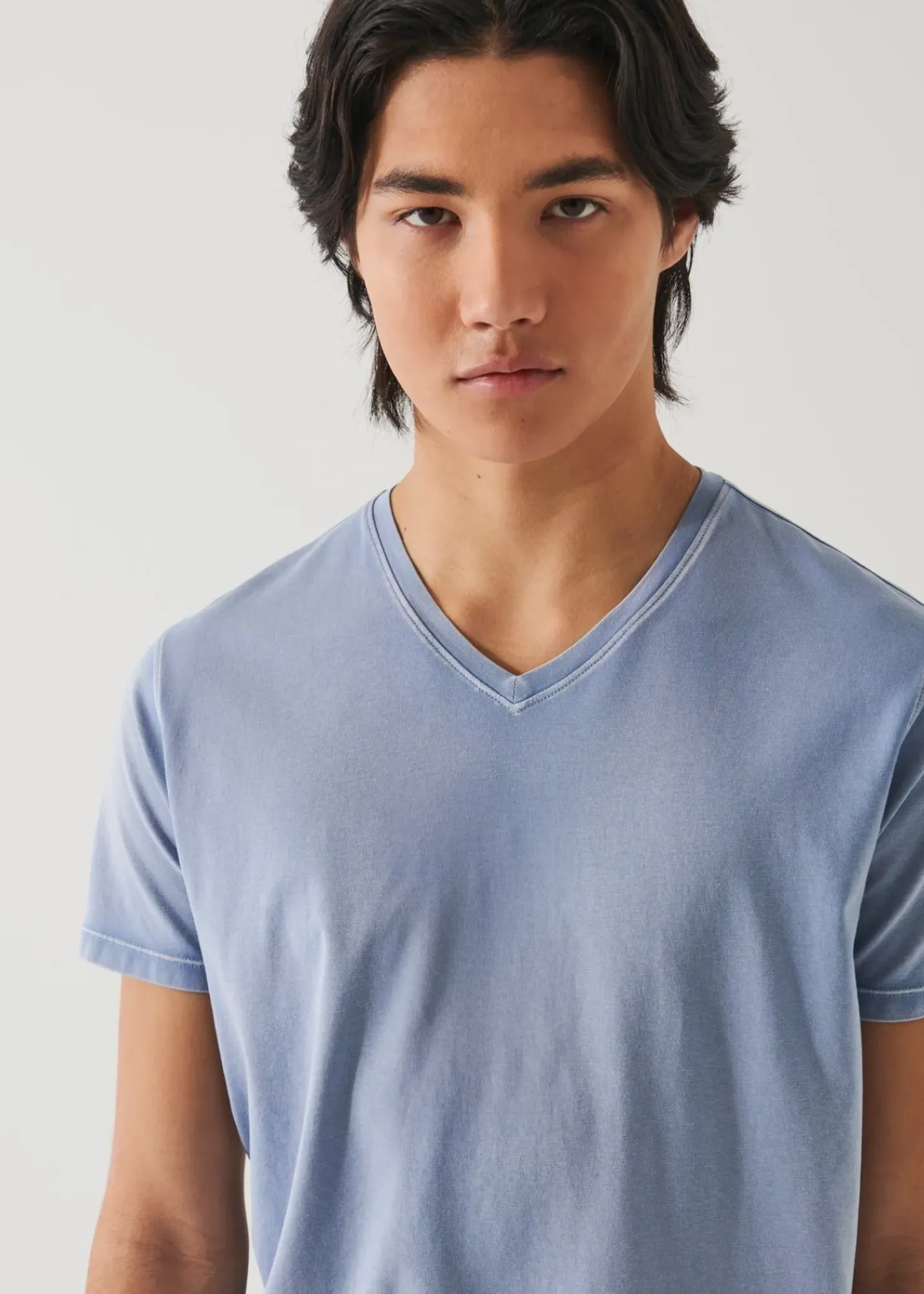 PATRICK ASSARAF Pima Cotton Stretch Vintage Wash V-Neck T-Shirt|Men T-Shirts