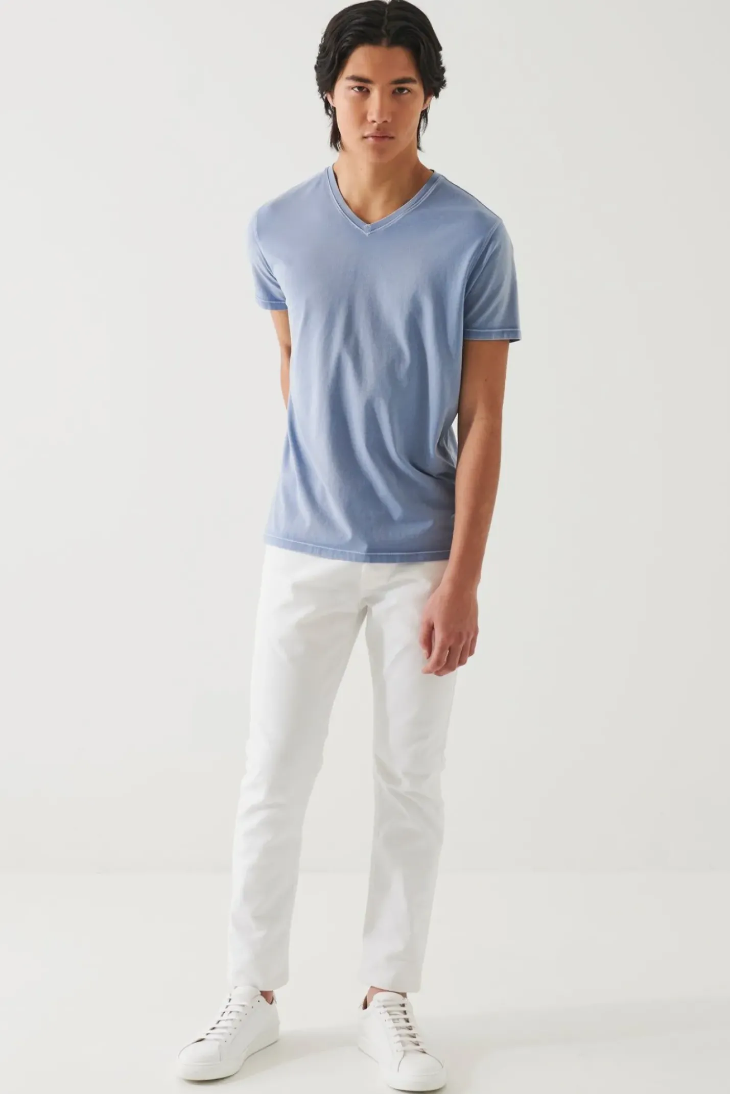 PATRICK ASSARAF Pima Cotton Stretch Vintage Wash V-Neck T-Shirt|Men T-Shirts