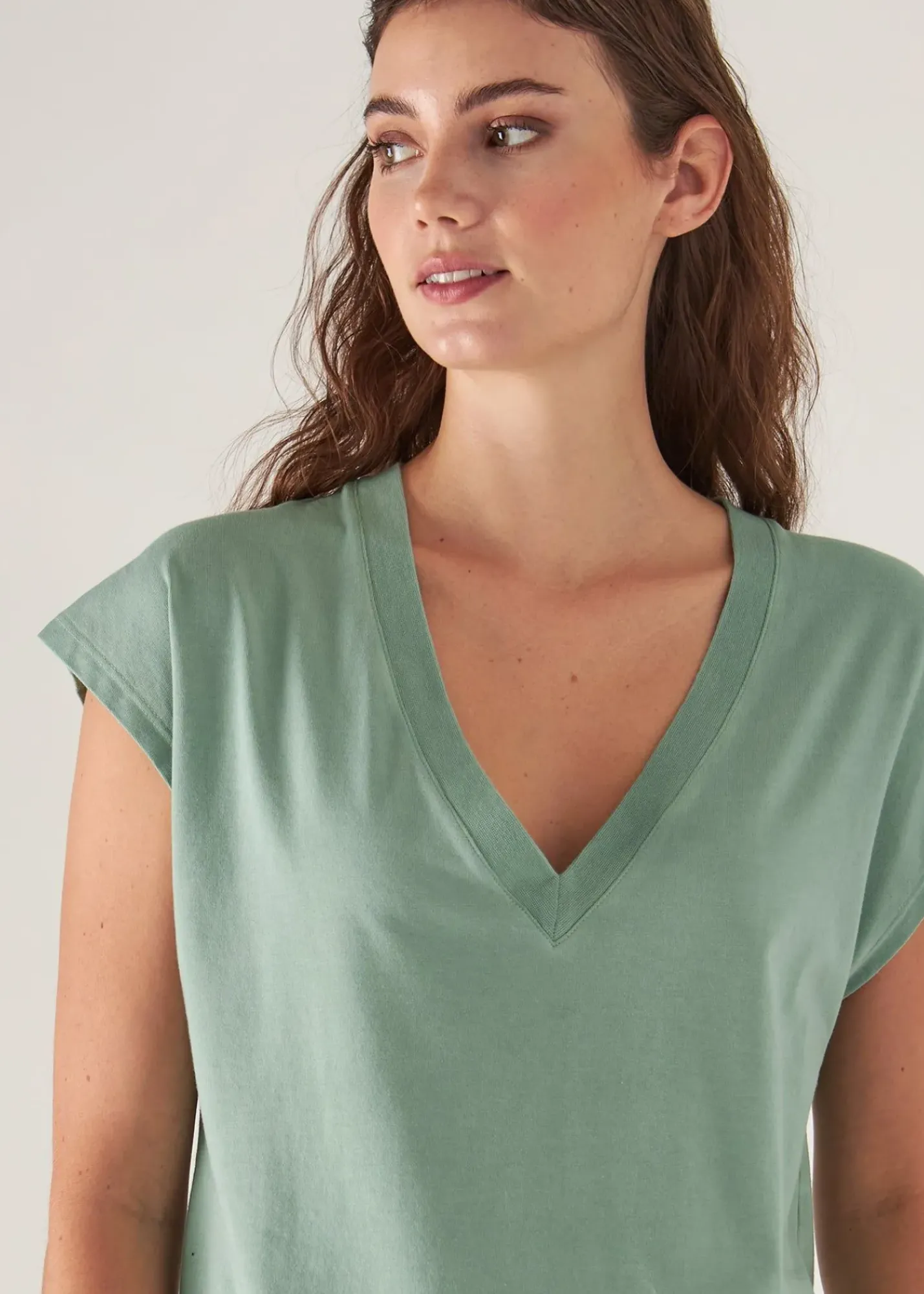 PATRICK ASSARAF Sublime Reactive Pima Cotton Stretch Dolman V-Neck|Women T-Shirts