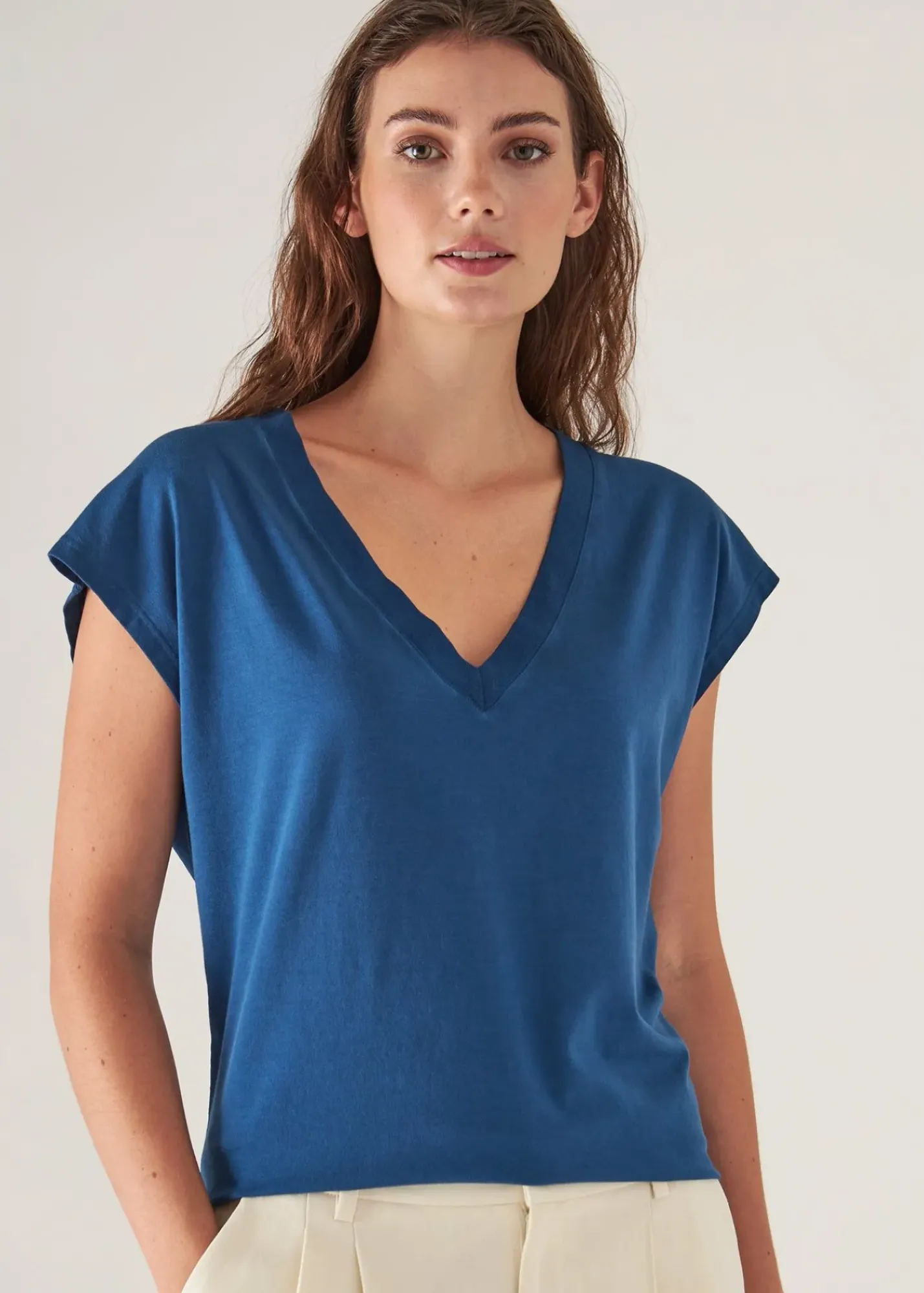 PATRICK ASSARAF Sublime Reactive Pima Cotton Stretch Dolman V-Neck|Women T-Shirts