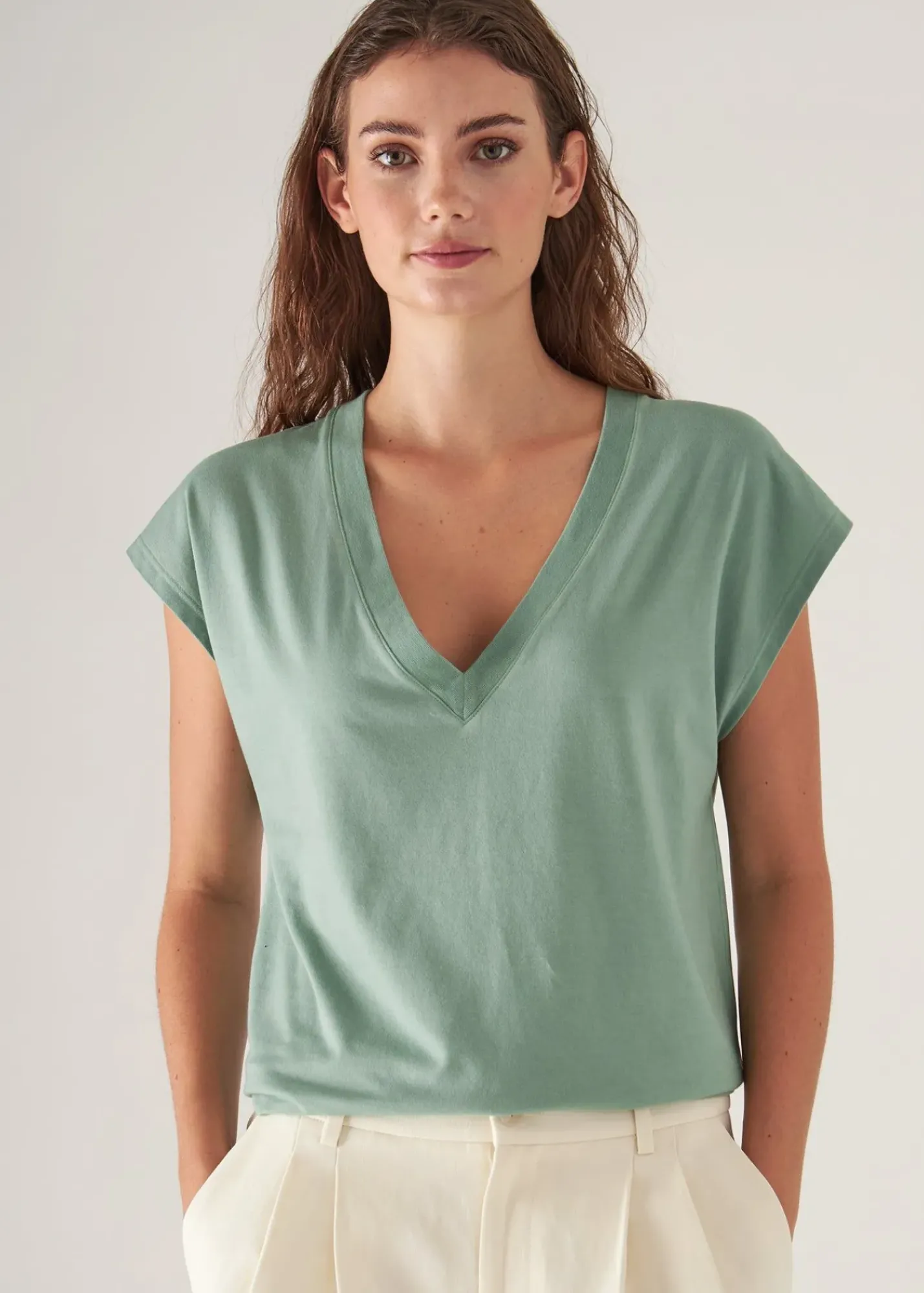 PATRICK ASSARAF Sublime Reactive Pima Cotton Stretch Dolman V-Neck|Women T-Shirts